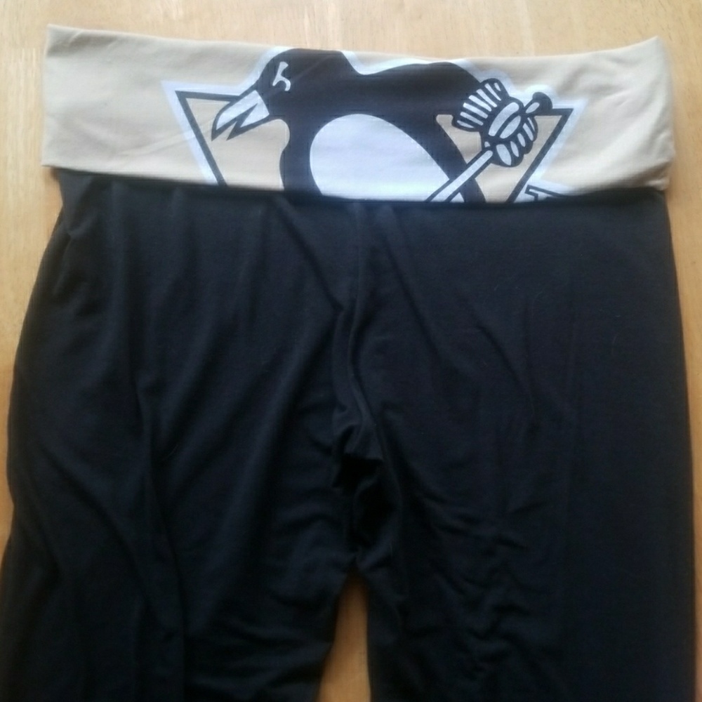 Pittsburgh Penguin Yoga Pants